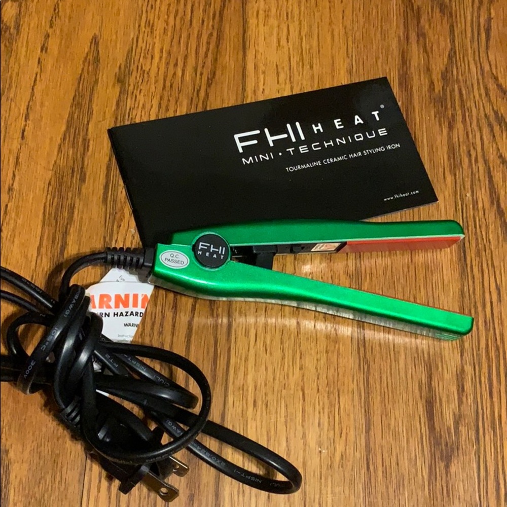 FHI Heat Mini Technique Ceramic Styling Iron